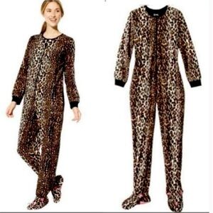 Nick & Nora Leopard Print Onesie Pajamas Cozy Comfort Loungewear Pockets SZ S